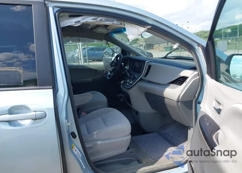 2015 Toyota Sienna Le 7 Passenger из США, поврежденный, VIN 5TDKK3DC0FS682828